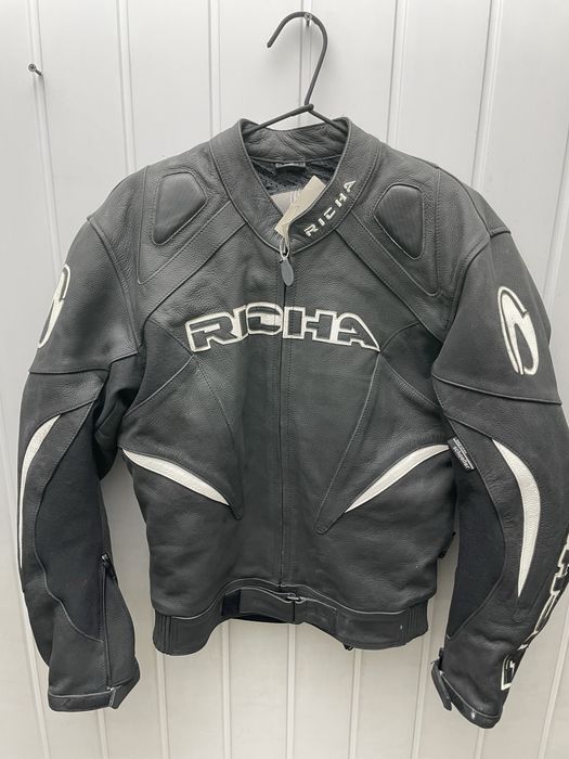 Geaca moto Richa marime 12 / M din piele cu protectie spate