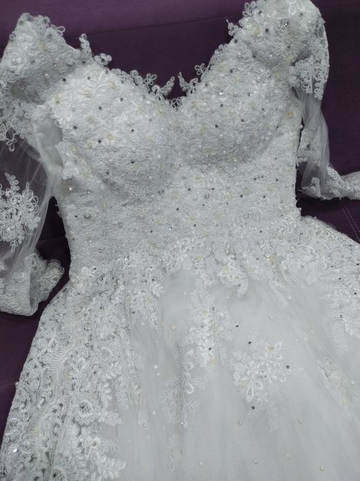 Продам свадебное платье 10 тыс
