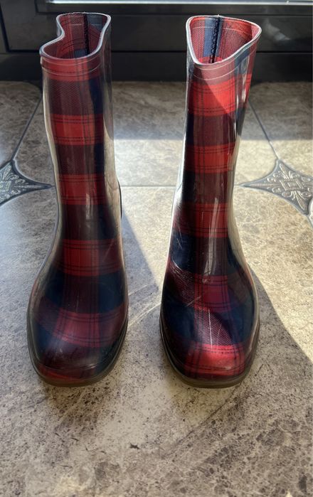 Резиновые сапоги