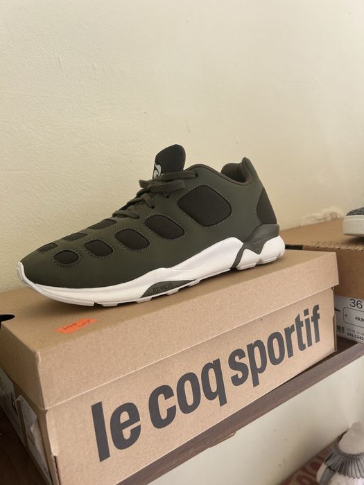 Adidasi Sport in regim En Gross