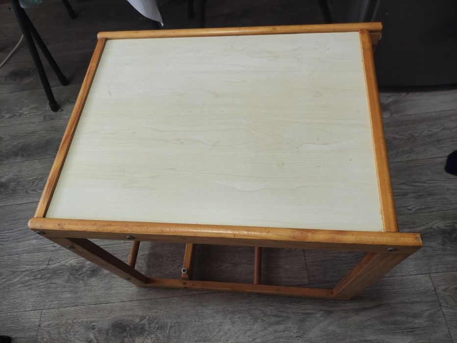 Столик детский деревянный