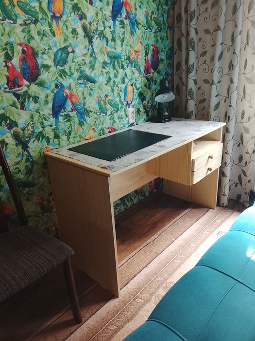 Продам письменный стол