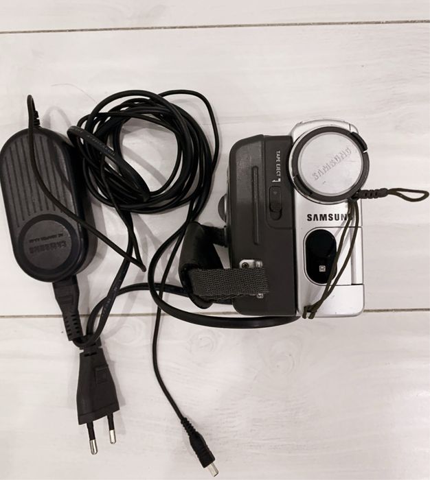 Продам видеокамеру