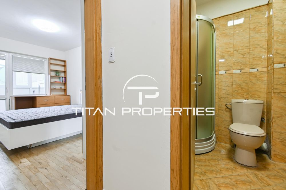 Дава се под наем Двустаен апартамент в София, Център - 60 кв.м за 648.21 € - Снимка #11