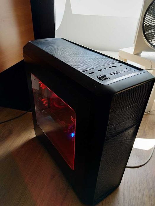 Calculator Desktop PC Gaming i7-6700K / GeForce GTX 1070 / 16GB RAM / SSD 256GB + SSD 500GB