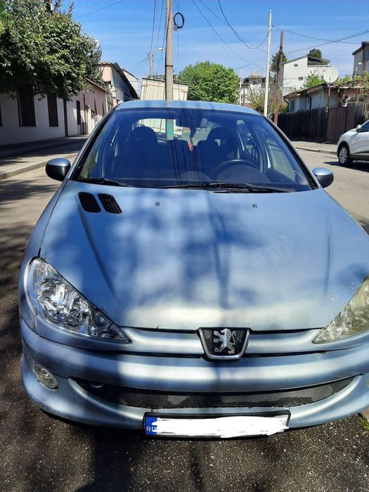 Vand Peugeot 206 1.4 Hdi an 2005 ( pentru dezmembrat)