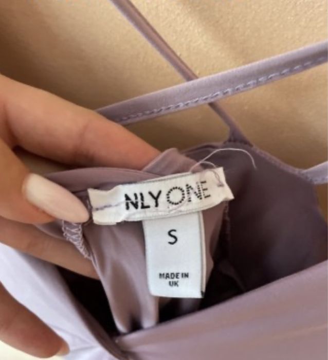 Рокля в лилаво