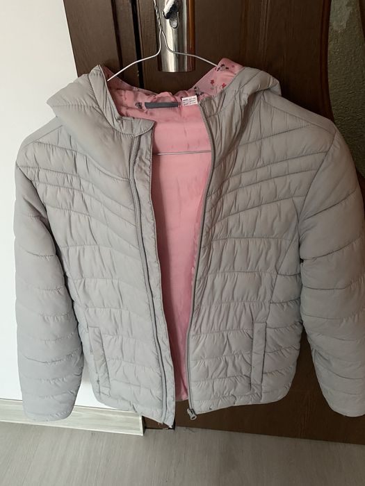 Vand geaca fas fete 12-13 ani