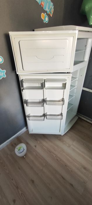 Продам холодильник атлант