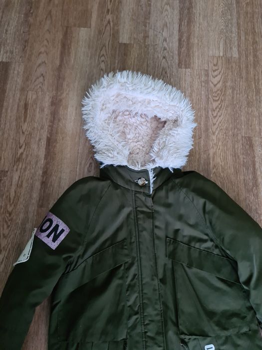 Продам куртку на подростка