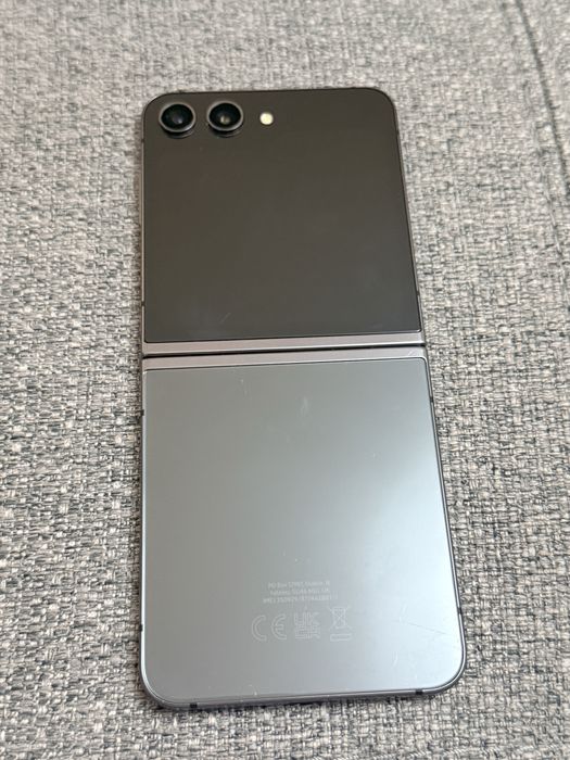Samsung galaxy z flip 5