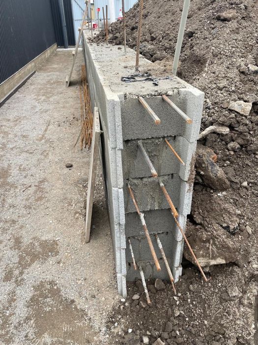 Фундаментные блоки ( несъемная опалубка)