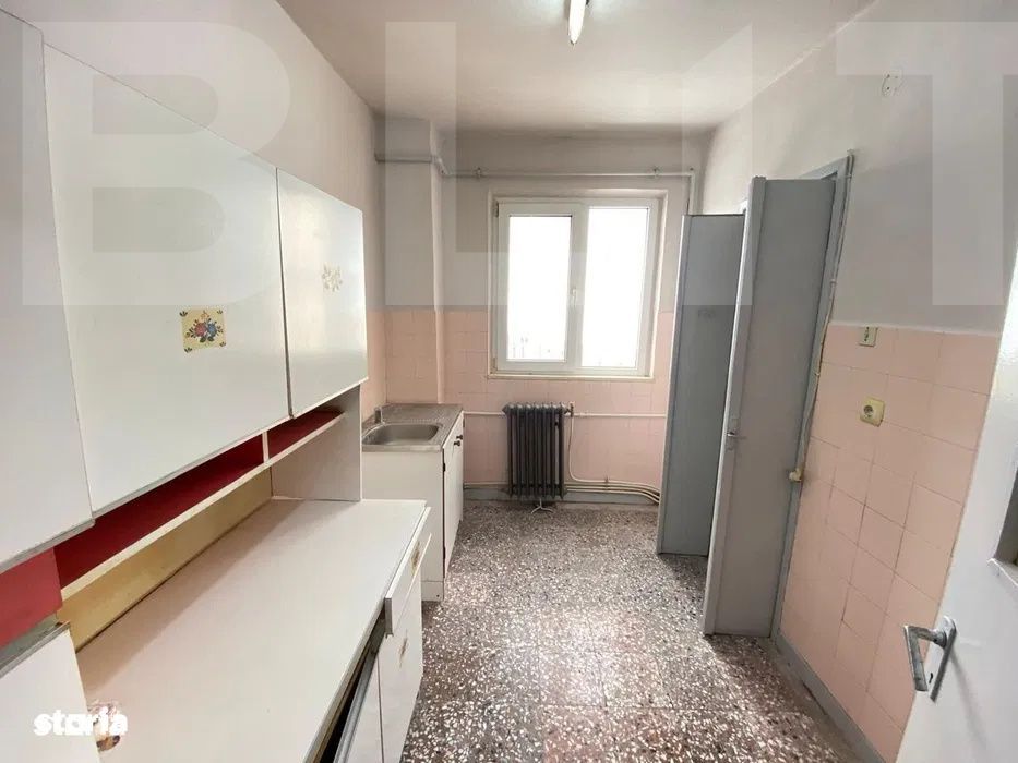 Apartament de vanzare - 3 camere – zona centrala, Strada Nicolae Bal