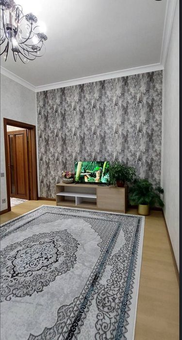 Продаётся 2/2/4 квартира на улице Бабура, ор Пед.институт, Яккасарай