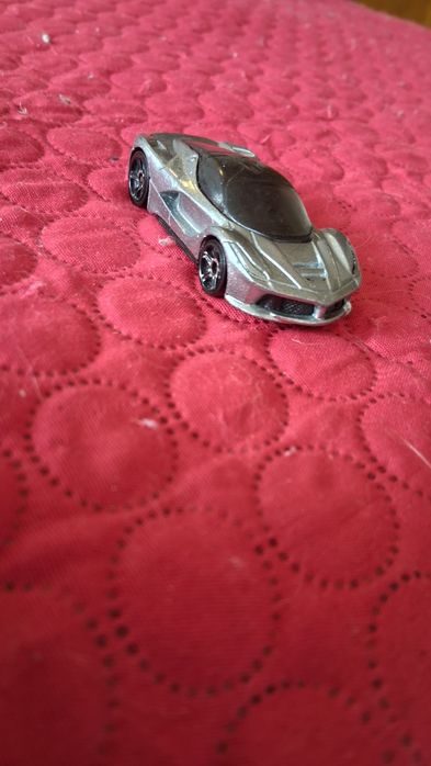 Hot wheels Laferrari