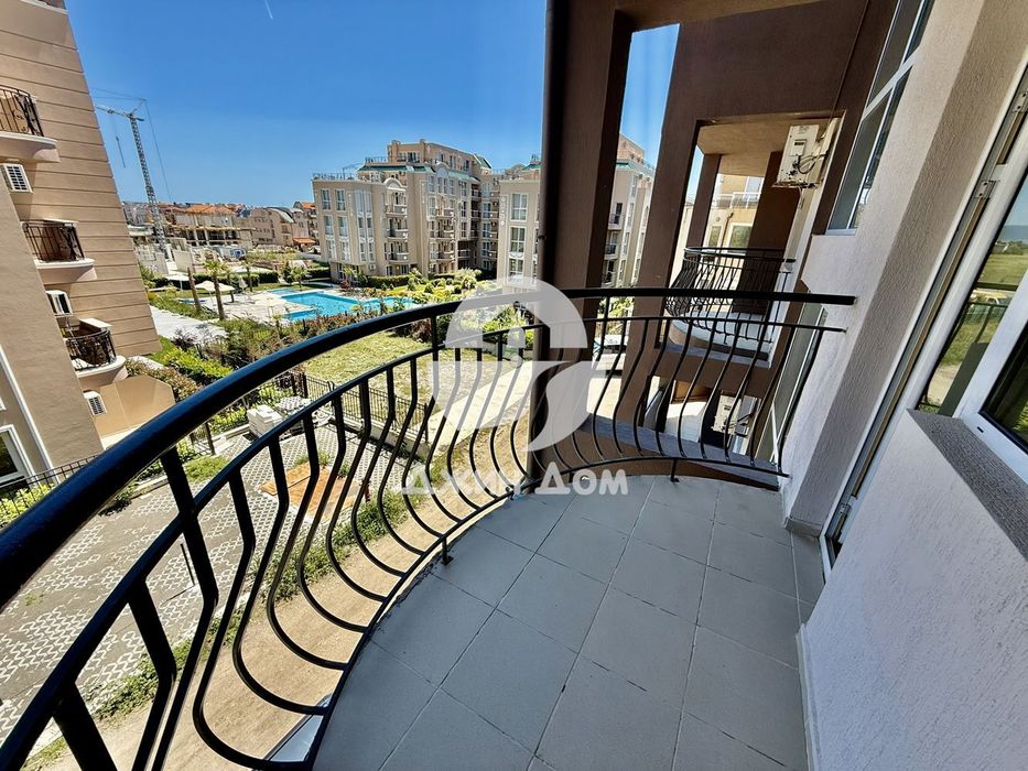 Едностаен апартамент в жилищна сграда БЕЗ ТАКСА, с. Равда