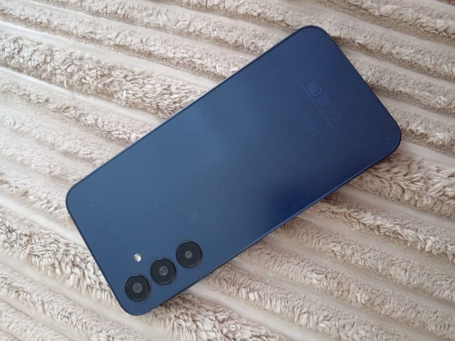 Продам самсунг а25