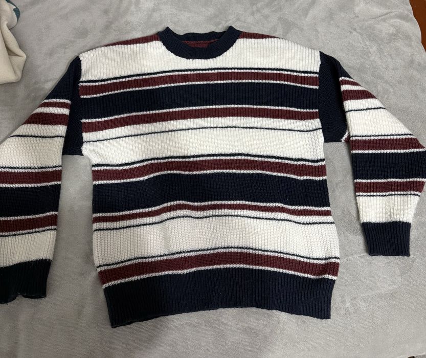 Продам вязанный свитер