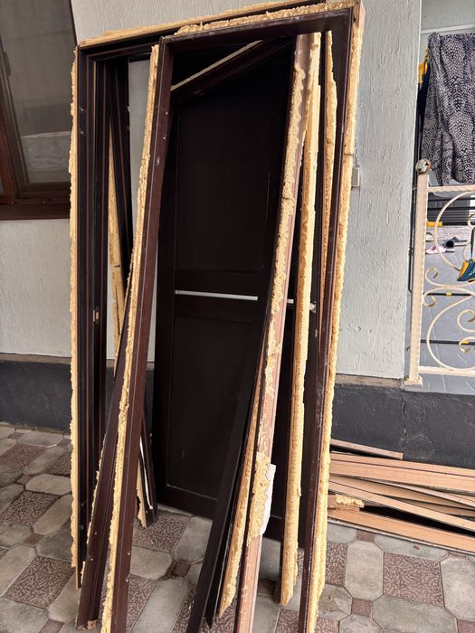 Двери межкоманатные б/у