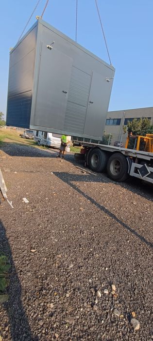 Panouri sandwich termoizolante pt perete si acoperis,constructii