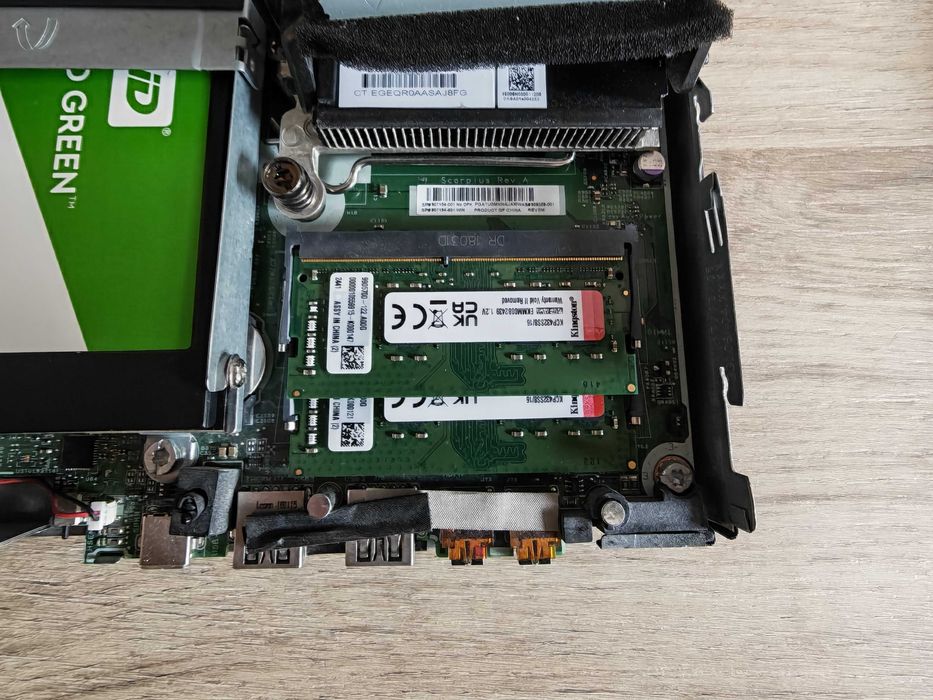 HP EliteDesk 800 G3 Mini (i5 / 32GB RAM / 240GB SSD) Компактен настолен компютър Mini PC
