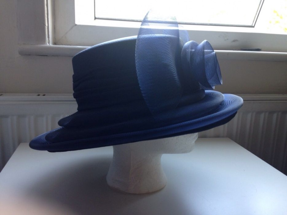 Pălărie C&A elegantă