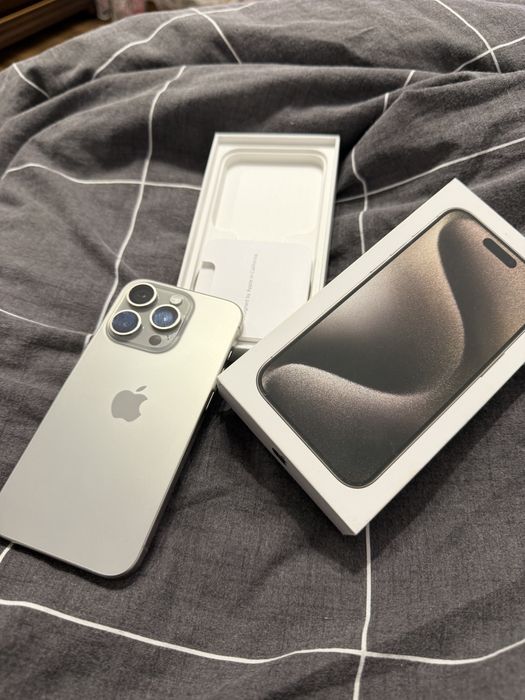 Iphone 15 pro natural titanium