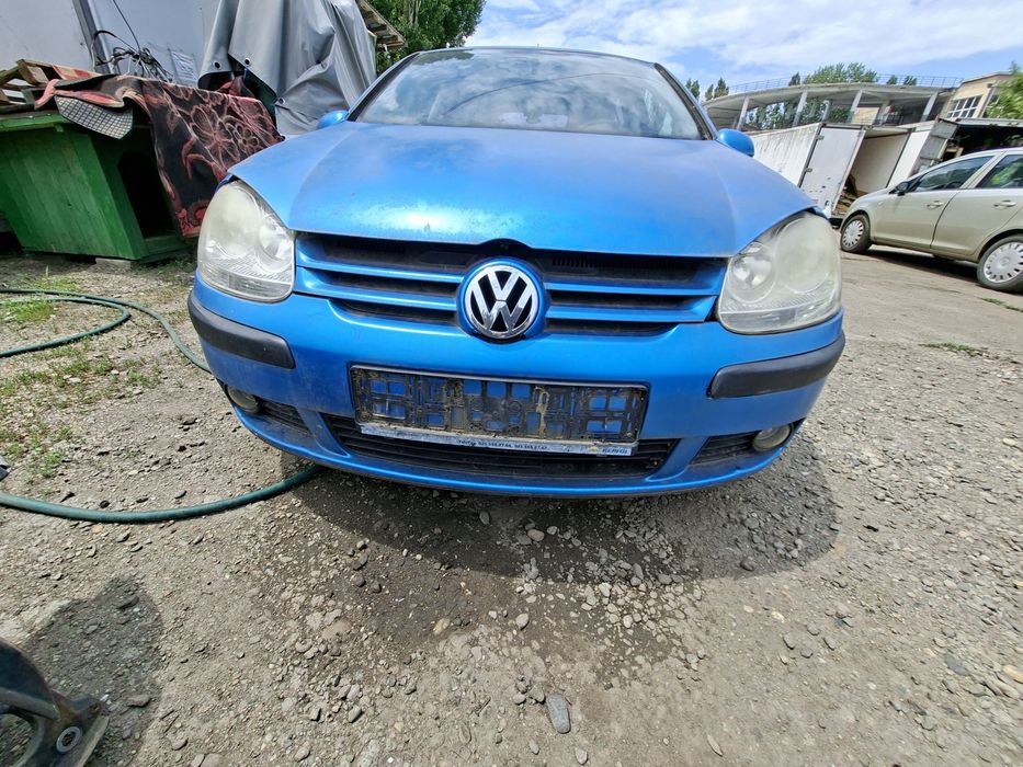 Dezmembrez Volkswagen Golf 5 1.6B 2006 BSE