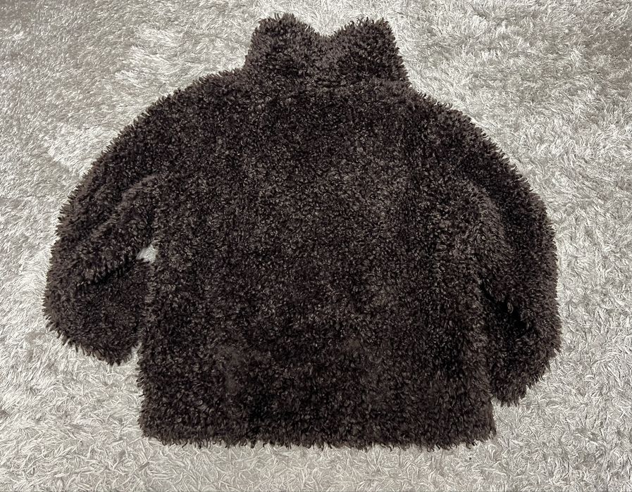 Кафяво дамско яке.