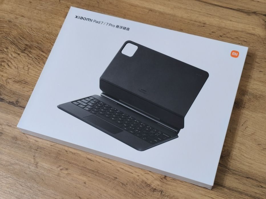 Xiaomi Pad 7 8/256 + оригинальная клавиатура с тачпадом, как новый