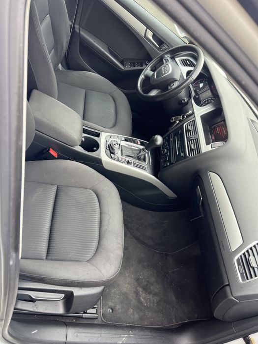 Audi A4 B8 2.0 TDI 140 cp cutie Automata, Euro 5