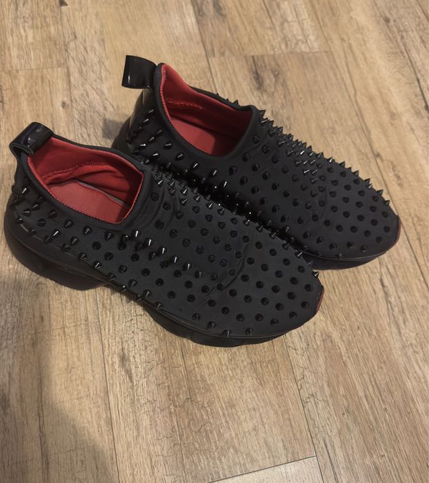 Маратонки с шипчета