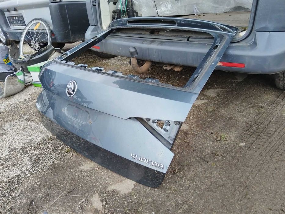 SKODA Superb заден капак 2017-20 имаме и заден Ел теглич
