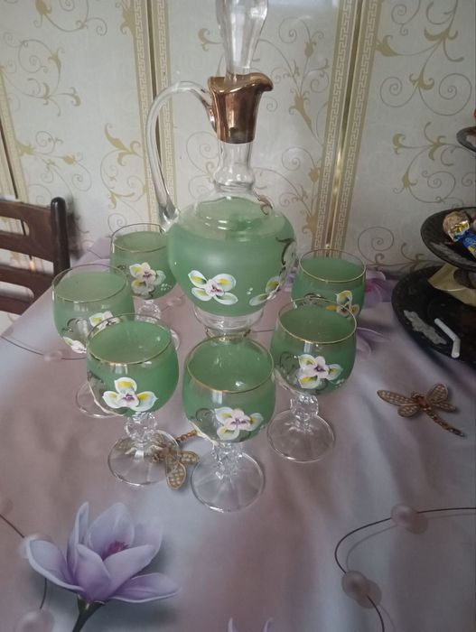Продам Графин с фужерами