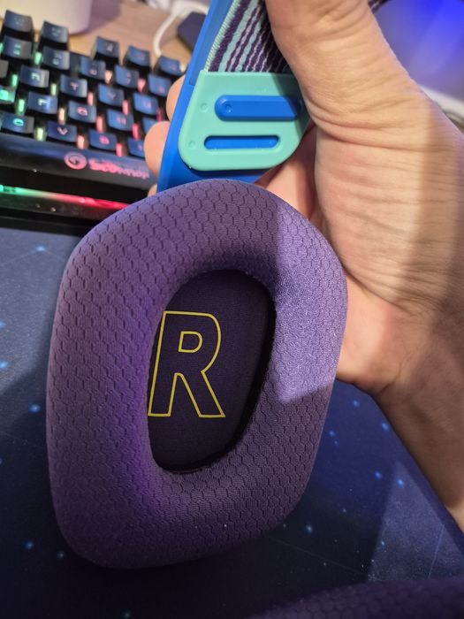 Casti gaming wireless Logitech G733