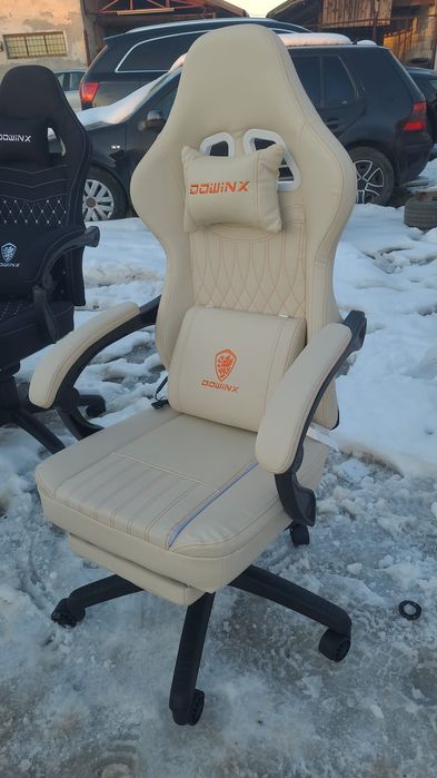 Vand scaune de birou de gaiming cu vibratii in perna si suport