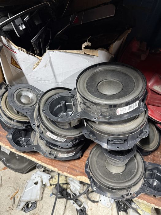 Тонколони от Passat B6