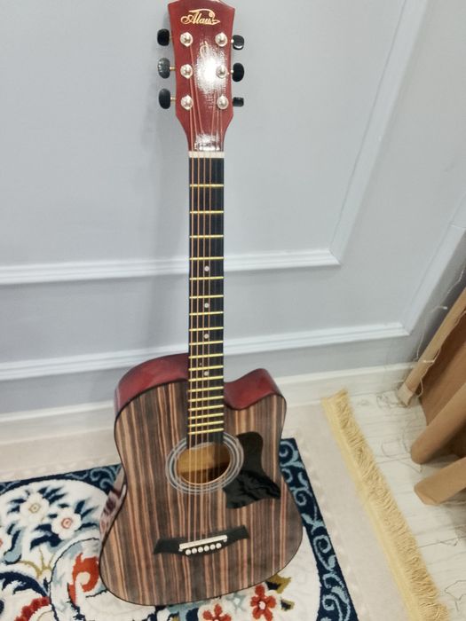 Гитара продается