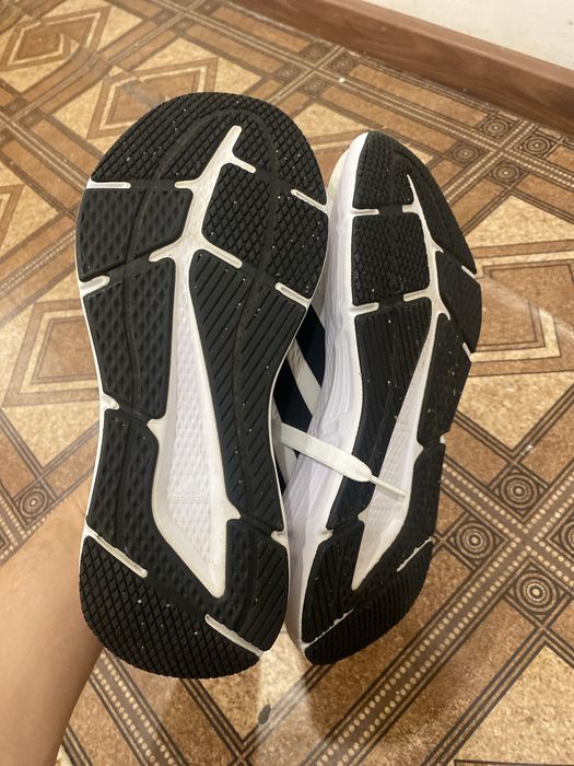 Кроссовки адидас оригинал