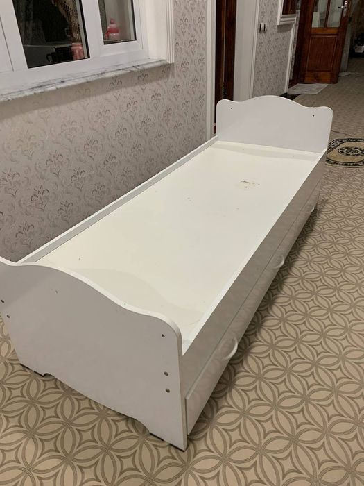 Detskiy kravat sotiladi