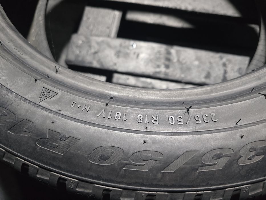 Anvelope 235/50 R18 PIRELLI de iarna