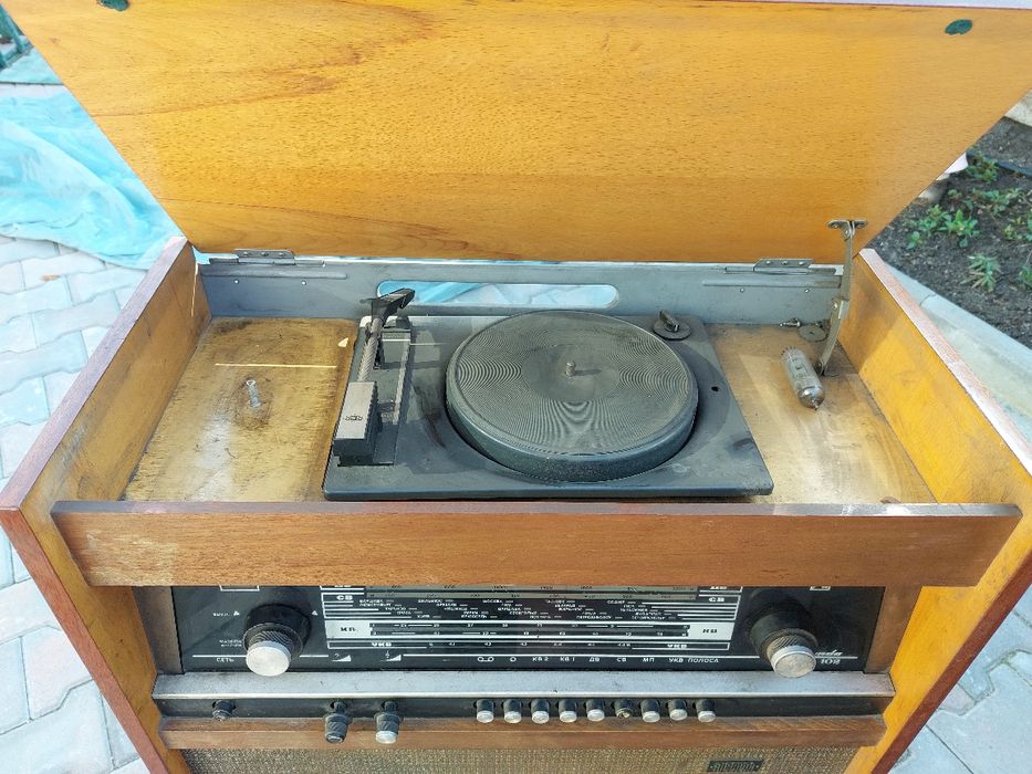 Rigonda ретро радио с грамофон