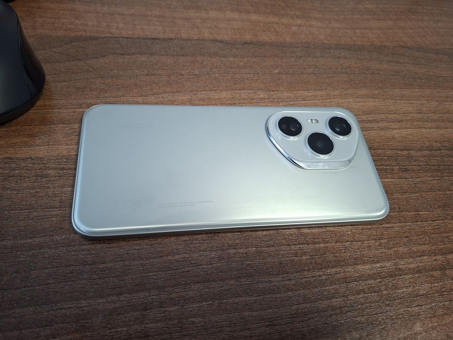 Telefon Honor 400pro