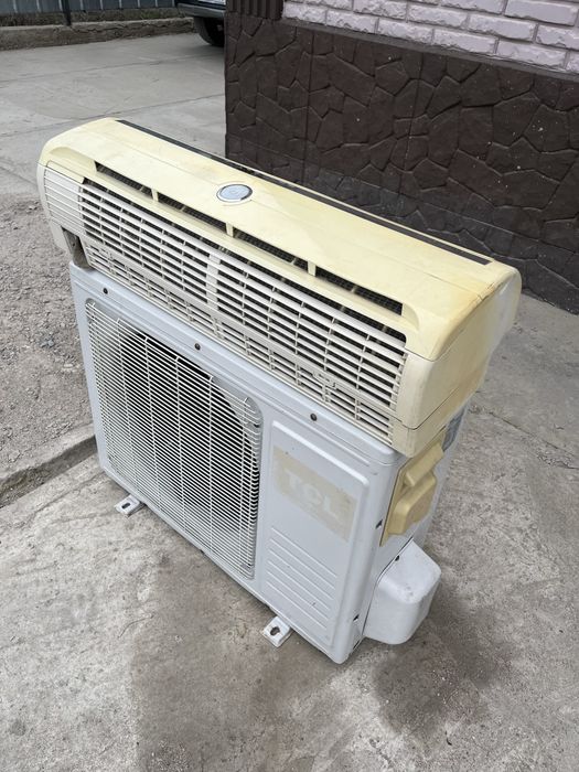 Кондиционер TCL.