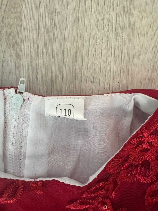 Детское платье красное на праздник