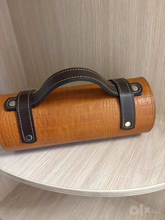Продается кожаная  сумка .