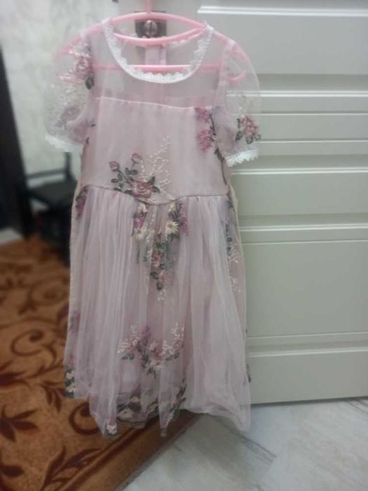 Детское  летнее нарядное,  красивое платье
