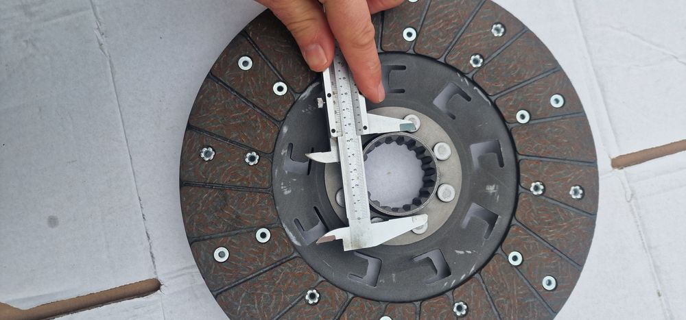 Disc priza putere ambreiaj fiat 715 import Italia original pret 850 le