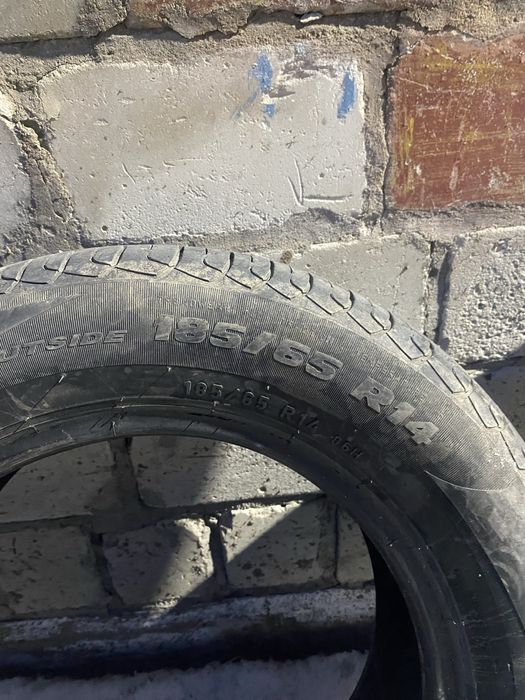 Продаеться  Резина r14