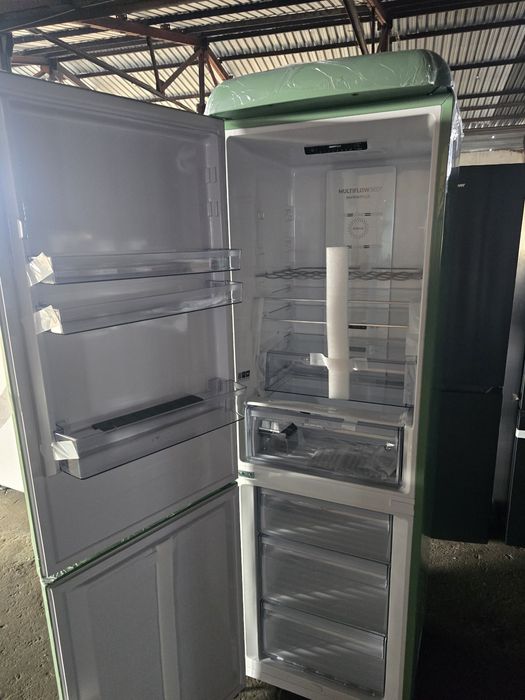 Нов винтидж хладилник с фризер Gorenje ретро дизайн 194 см 300 литра